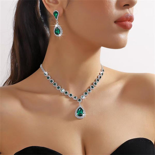Emerald Green Teardrop Crystal Necklace & Earrings Set – Luxury Bridal Jewelry for Women